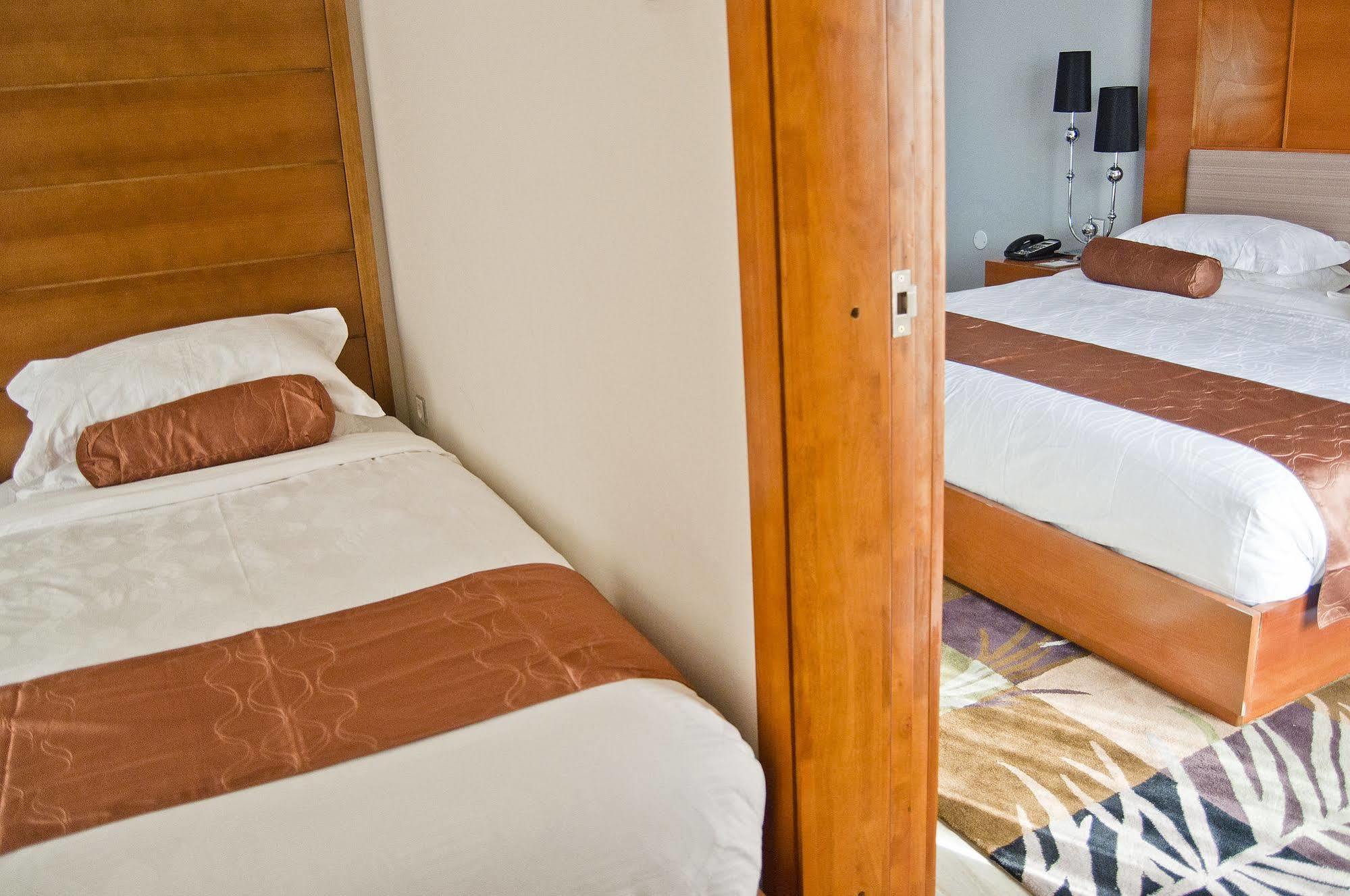 South Star International Hotel Awassa Esterno foto